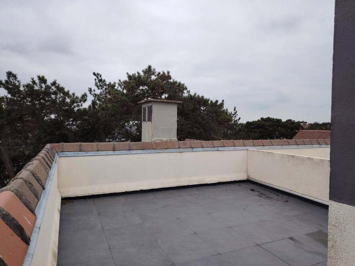 Appartement 3 Chambres Avec Roof Top A 5 Mn De La Plage Deauville Esterno foto